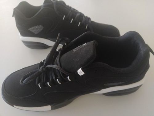 Schwarze china sneaker wie - sneaker,