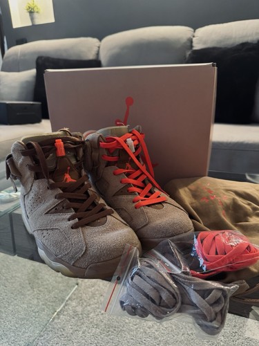 Jordan retro travis scott - travis,